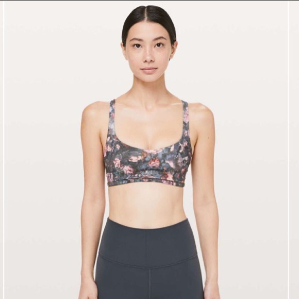 Lululemon Free To Be Wild Floral Sports Bra Size 2 EUC